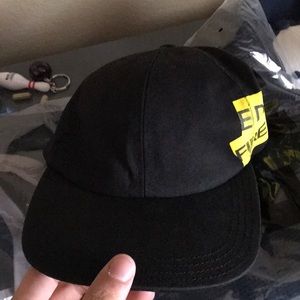 Off white hat